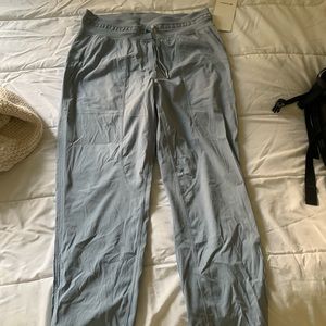 Dance studio MR Crop